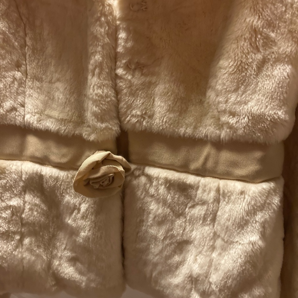 Beth Bowley Plush Cream Teddy Jacket - Picture 4 of 5